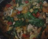 Foto langkah ke 7 dari resep cah sayuran udang.