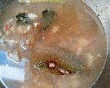 Foto langkah ke 2 dari resep Sayur Goreng Asem versi Ayam.