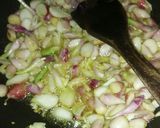 Foto langkah ke 4 dari resep Tumis udang&cumi asin lombok ijo.