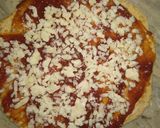 A picture of step 4 of Vegetable pizza without pizza base and without microwave.