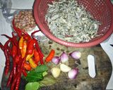 Foto langkah ke 1 dari resep Teri Kacang Balado Pedas Manis.
