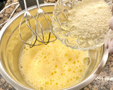 Foto del paso 4 de la receta: Pastel salado con calabacín, pavo y queso