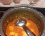 A picture of step 3 of Macaroni curry.