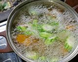 Foto langkah ke 3 dari resep Sayur Bening Labu dan Gambas.