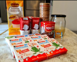 Foto del paso 1 de la receta: Tarta de chocolatinas Kinder