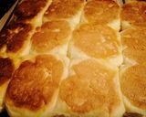 A picture of step 5 of Dinner rolls.