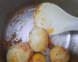 A picture of step 2 of Dum Aloo.