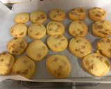A picture of step 5 of White Chocolate Cookies.