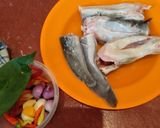 Foto langkah ke 1 dari resep Lele bumbu rujak.