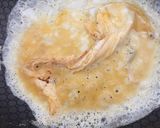 Foto del paso 1 de la receta: Tortilla de tomate frito con queso 