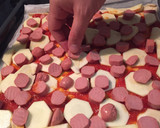 Foto del paso 1 de la receta: Pizza de hojaldre con calabacín y salchichas