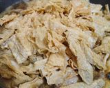 Foto langkah ke 4 dari resep Kembang Tahu Ayam Kecap.