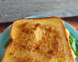 Foto langkah ke 4 dari resep Simple Egg Sandwich Roti Tawar.