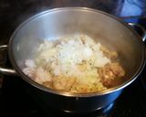 Foto del paso 3 de la receta Arroz con pollo y jamón curado con setas y tomate secos