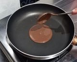 Foto langkah ke 4 dari resep Dorayaki coklat.
