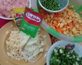 Foto langkah ke 1 dari resep Pastel  Ayam Mercon.