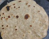 A picture of step 2 of Roti roll.