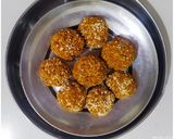 राजगिर के लड्डू(Rajgir ke laddu recipe in Hindi) रेसिपी चरण 3 फोटो