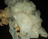 รูปขั้นตอนการทำที่ 4 ของ ก๋วยเตี๋ยวคั่วไก่