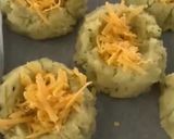 A picture of step 1 of Potatoe and mince rounds.
