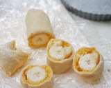 Foto langkah ke 3 dari resep Banana Roll Roti Tawar Pastry.