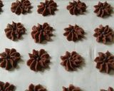Foto langkah ke 5 dari resep Semprit coklat renyah.