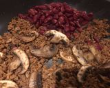 A picture of step 1 of Veggie chilli con carne.