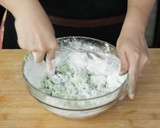 Foto langkah ke 4 dari resep Kue Klepon Devina Hermawan.