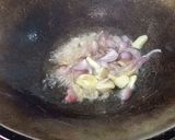 Foto langkah ke 2 dari resep Telur ceplok kuah Asam.