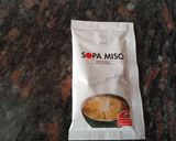 Foto del paso 3 de la receta Sopa miso con fideos y huevo
