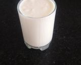 A picture of step 4 of Banana dates smoothy.
