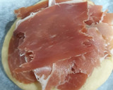 Foto del paso 2 de la receta: Cocas de jamón y queso