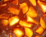 Foto del paso 7 de la receta: Guiso de Pulpo con Patatas en Salsa de Tomate, Humo y Café
