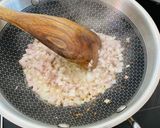 A picture of step 4 of Aubergine and Paneer Shaak.