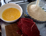 Foto del paso 2 de la receta: Milanesas con papas fritas