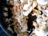 Chicken with mushroom sauce