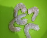 Foto langkah ke 1 dari resep MPASI 1+ (Udang Asam Manis) - menu utama.