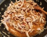 Szalonnás–gombás–vajbabos sertéstokány🥓🍄‍🟫🫘 recept fázis 4 fotója