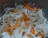 A picture of step 4 of Tempura Udon.