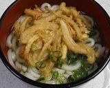 A picture of step 8 of Tempura Udon.
