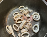 Foto del paso 2 de la receta: Calamares con sobrasada