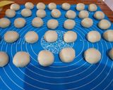 Foto langkah ke 5 dari resep Donut Susu.