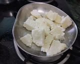 A picture of step 1 of Matar paneer masala (suhana makhanwala mix).