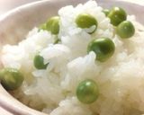 A picture of step 6 of Fluffy Pea Rice (Green Pea Rice).