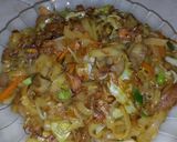 Foto langkah ke 3 dari resep Kwetiau goreng.