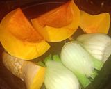 Foto del paso 1 de la receta: Sopa vegana de calabaza e hinojo
