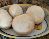 Foto del paso 1 de la receta: Albóndigas en salsa de champiñones