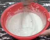 A picture of step 3 of Dahi Phulki.