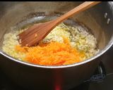 A picture of step 2 of Authentic lasagne recipe.