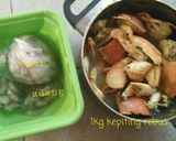 Foto langkah ke 1 dari resep Seafood saos padang.